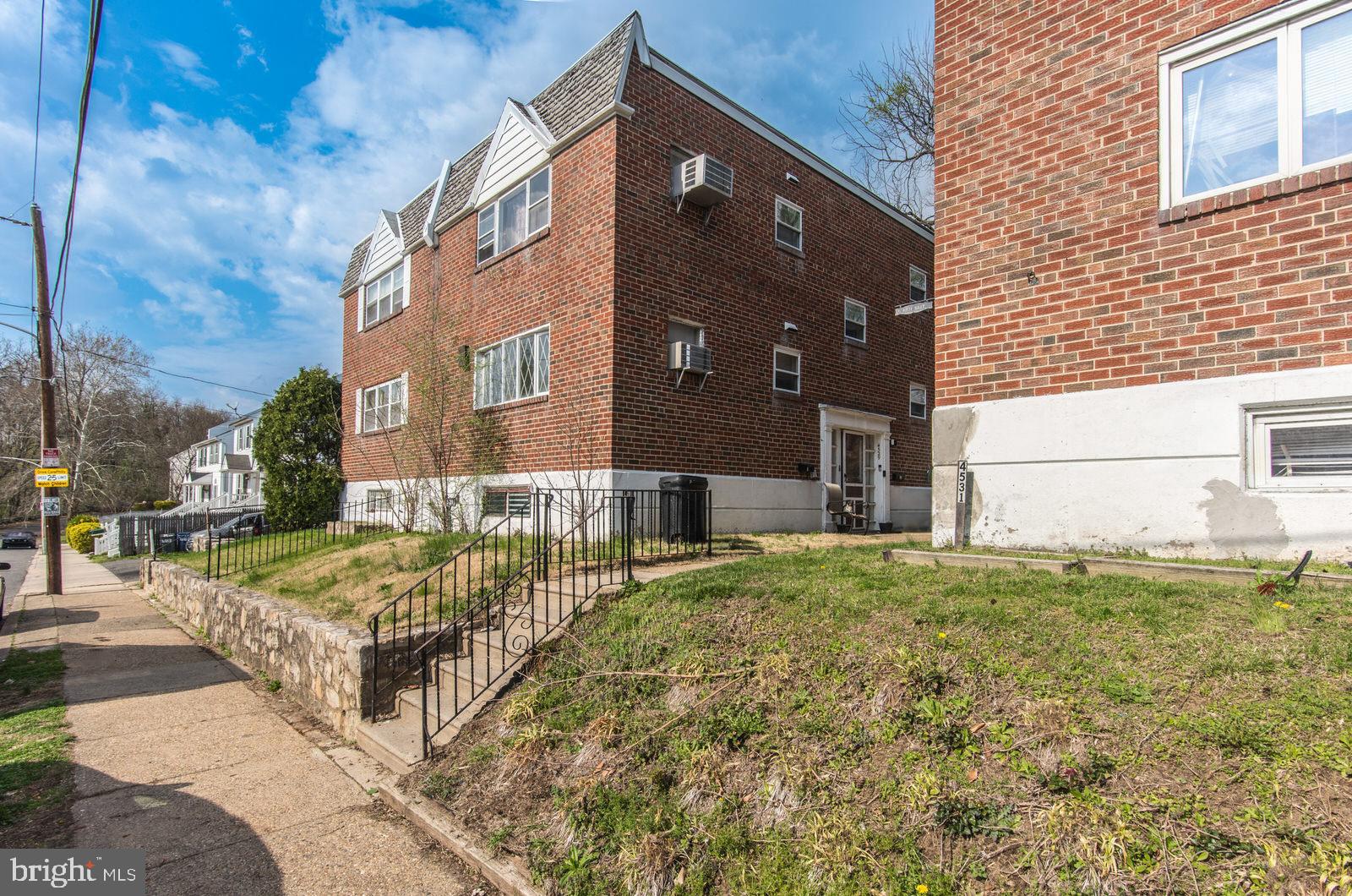 HOLMESBURG - Residential Income