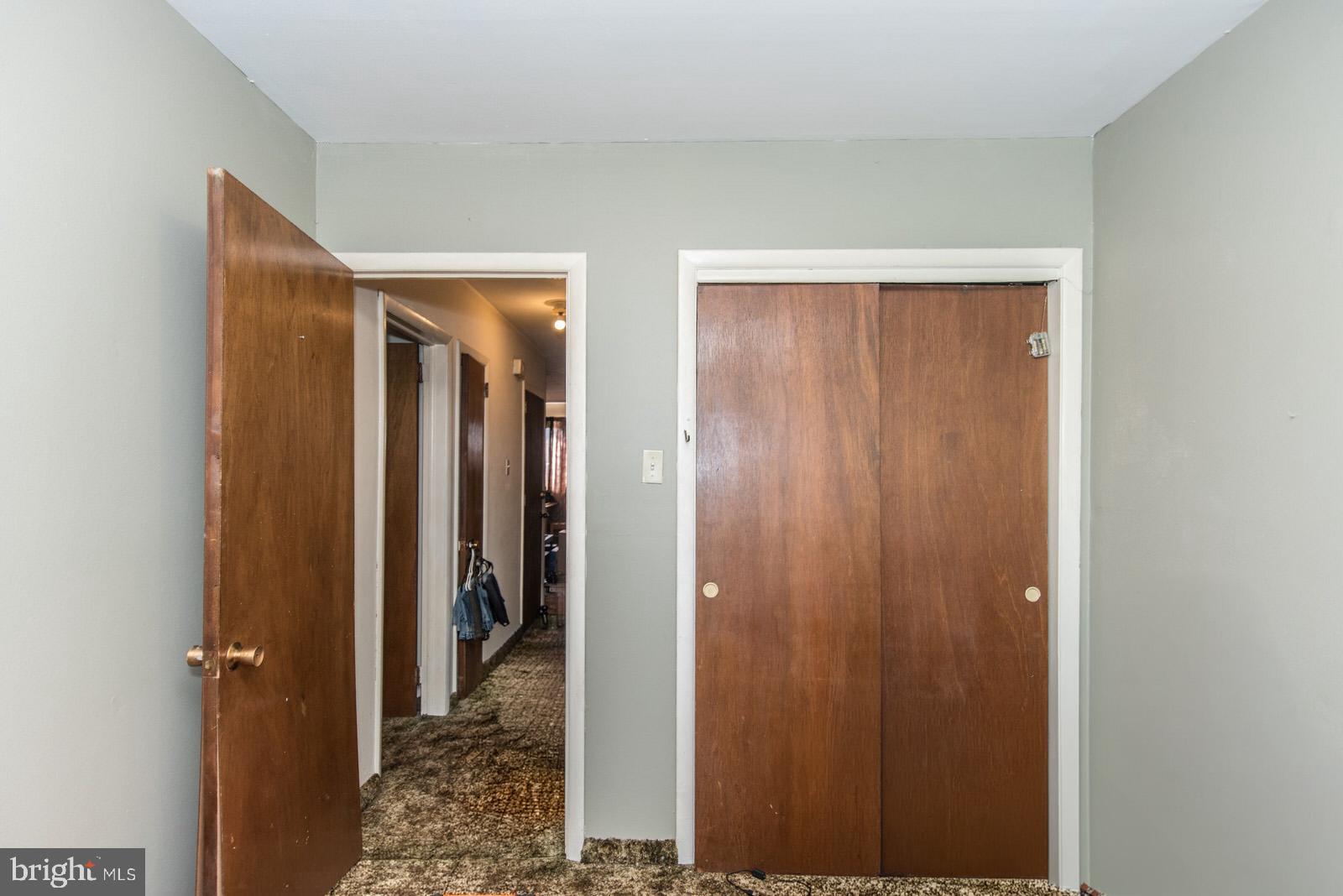 HOLMESBURG - Residential Income