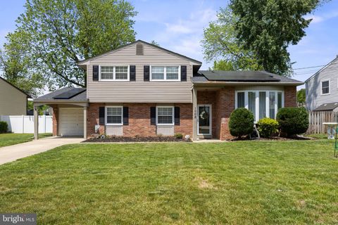 1008 E TAMPA AVENUE CHERRY HILL NJ 08034