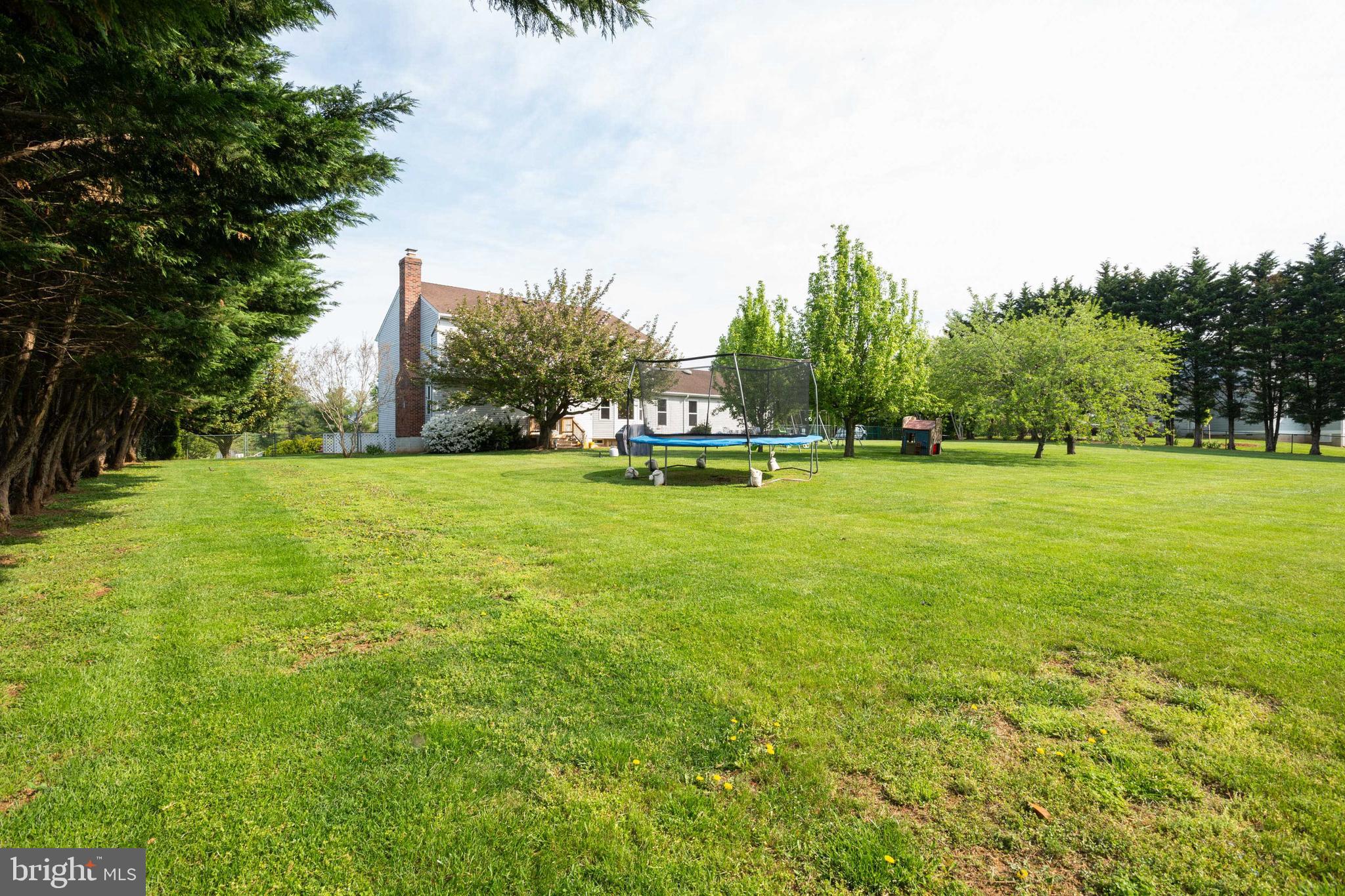 ENGLISH MEADOWS - Residential