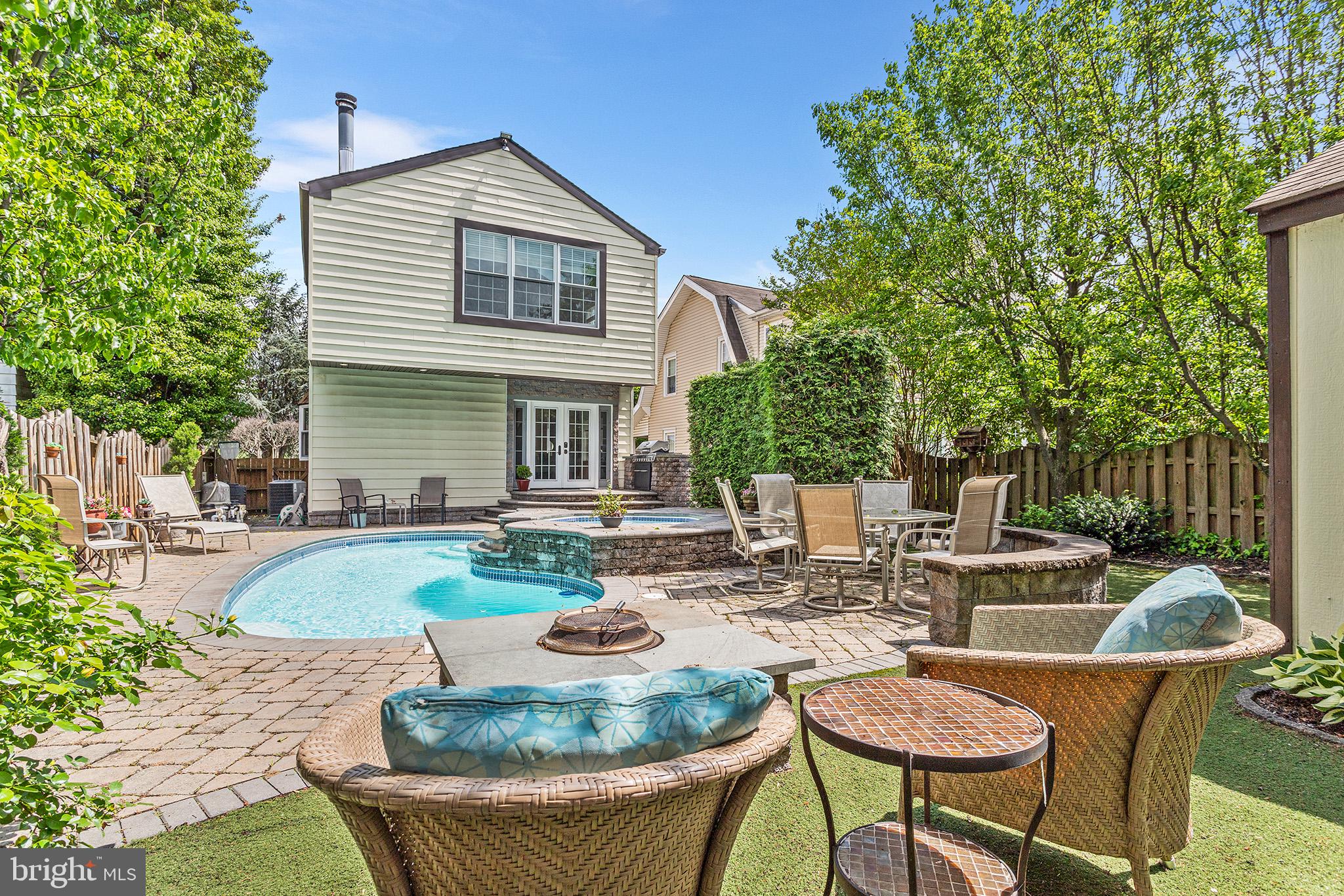 NORTHWOODS - Residential