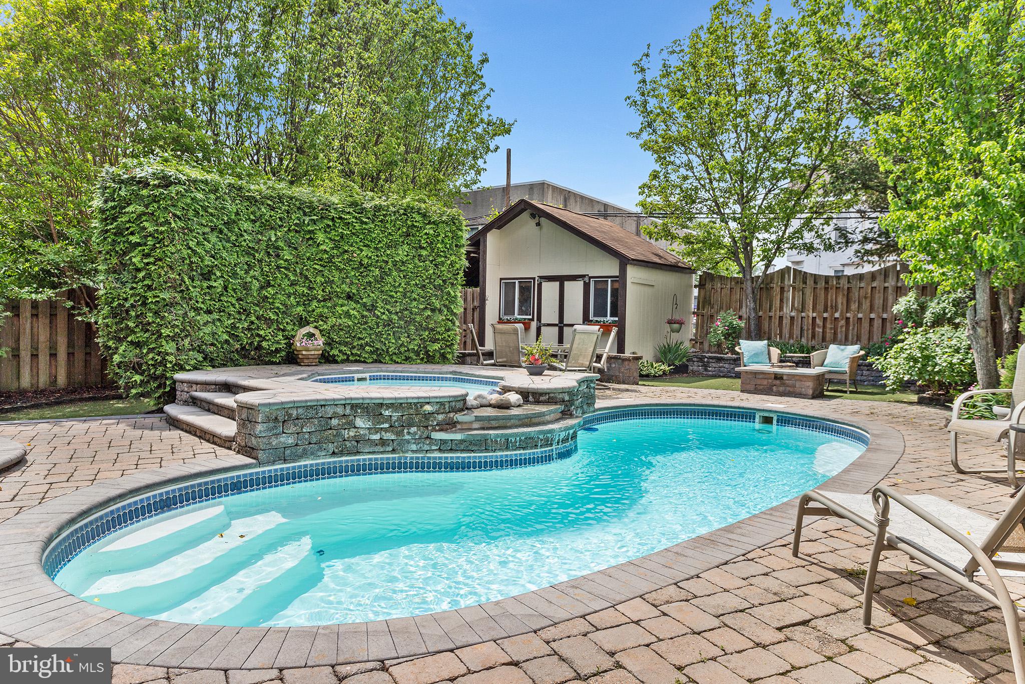 NORTHWOODS - Residential