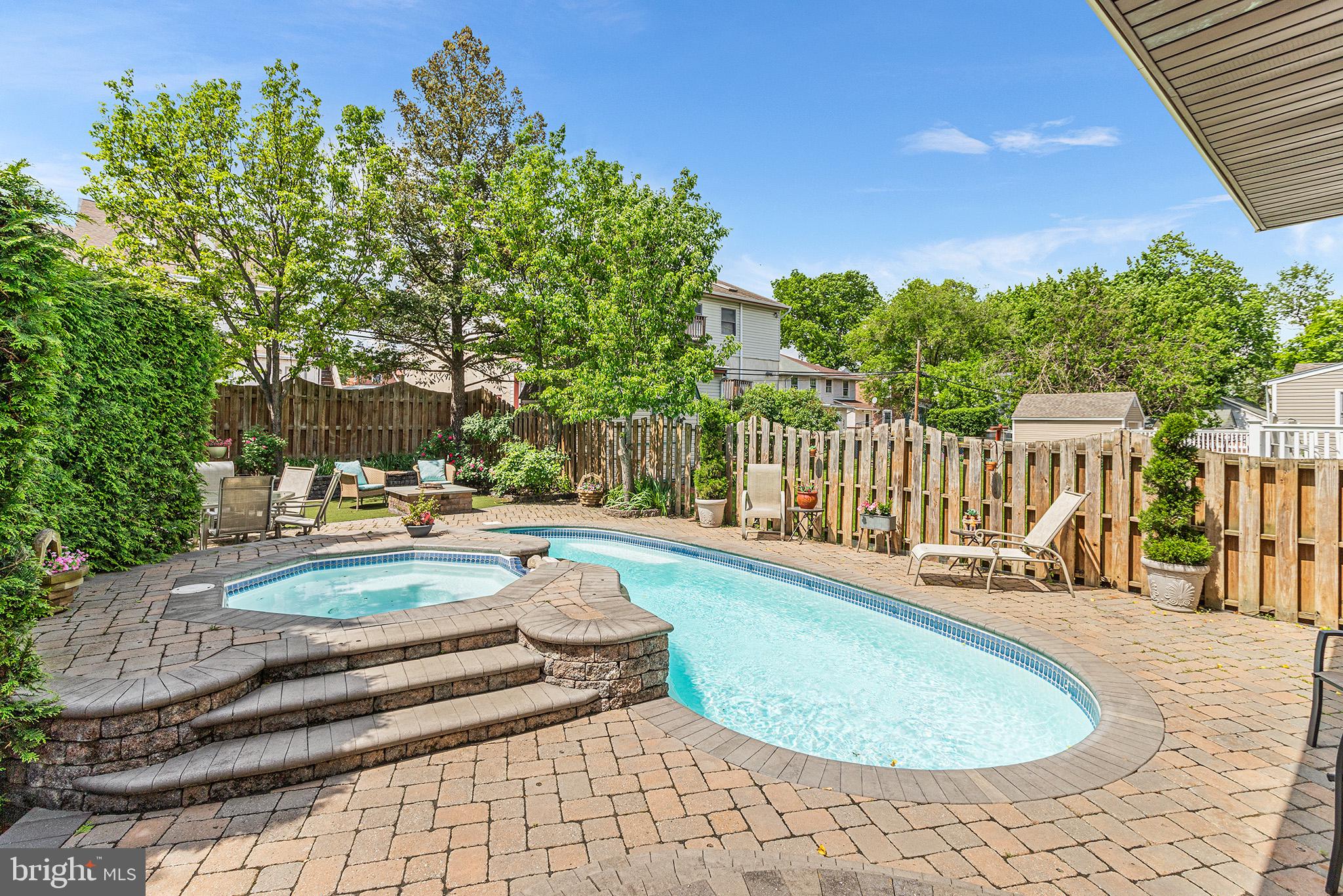 NORTHWOODS - Residential