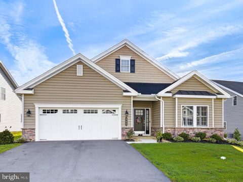 886 FOUNDERS WAY EAST PETERSBURG PA 17520