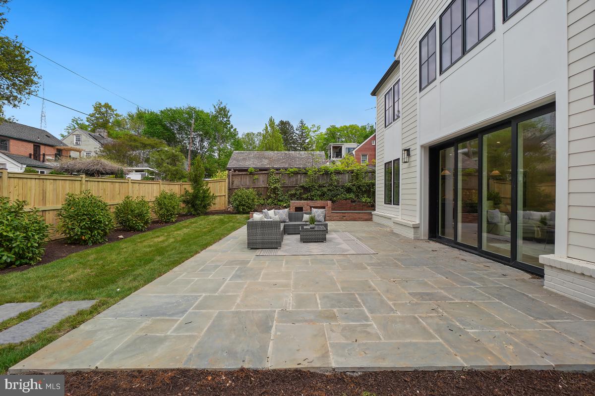 AMERICAN UNIVERSITY PARK - Residential