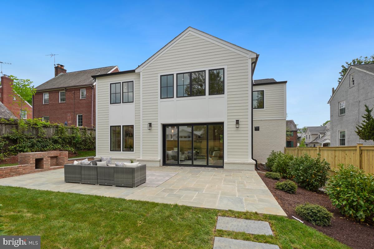 AMERICAN UNIVERSITY PARK - Residential
