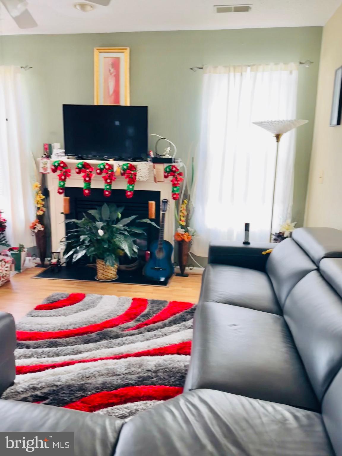 DEVON COURT - Residential