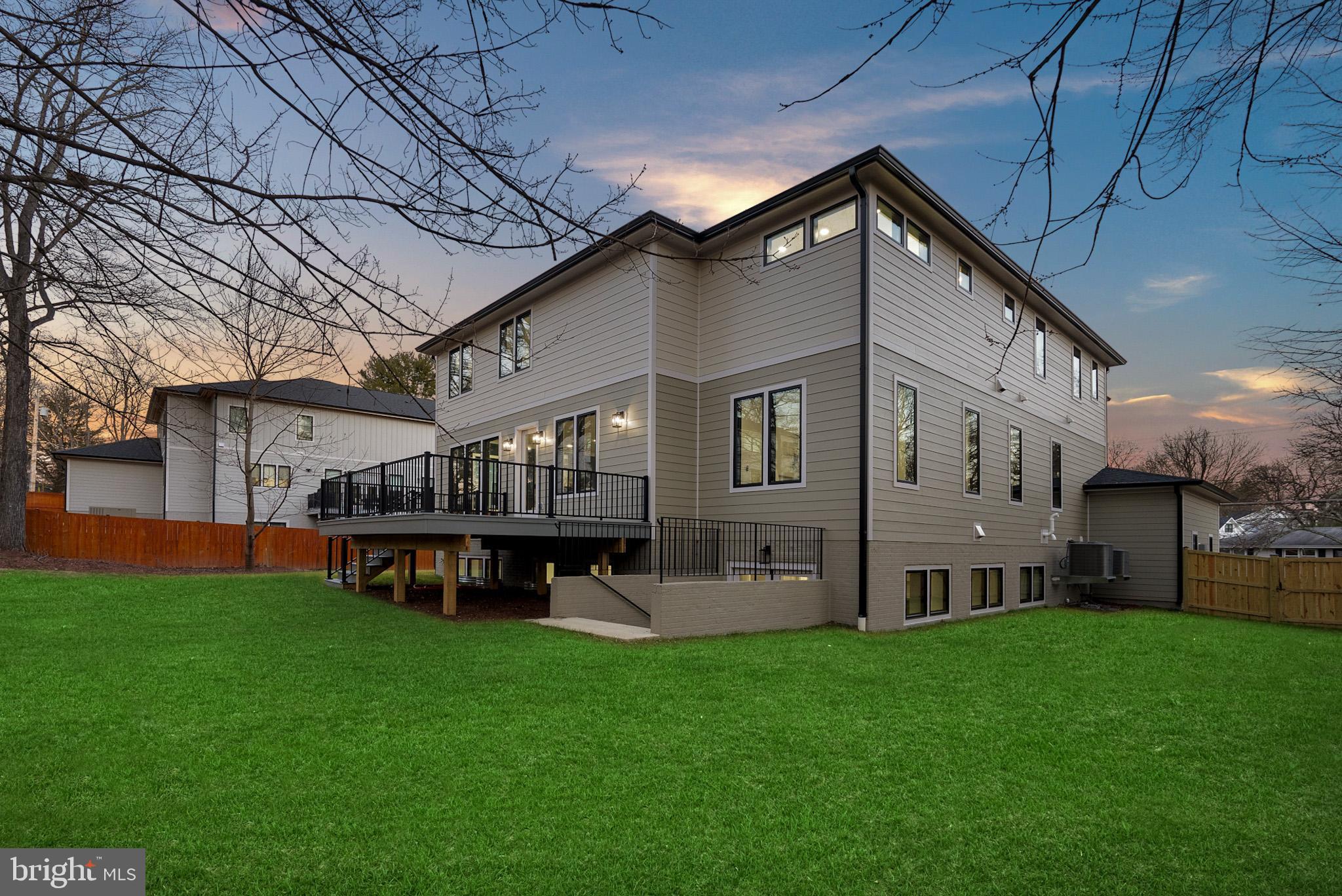 VIENNA WOODS - Residential