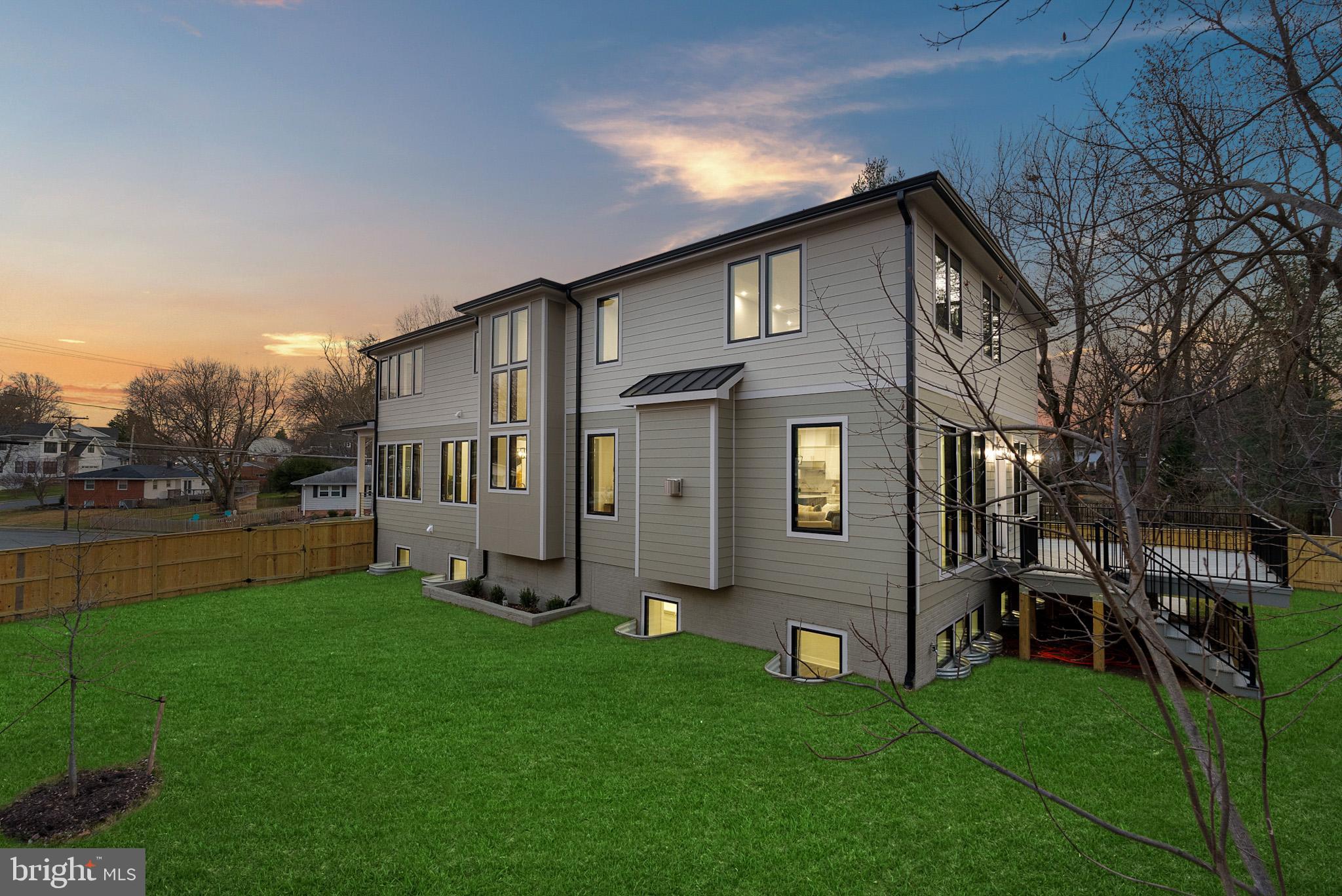 VIENNA WOODS - Residential