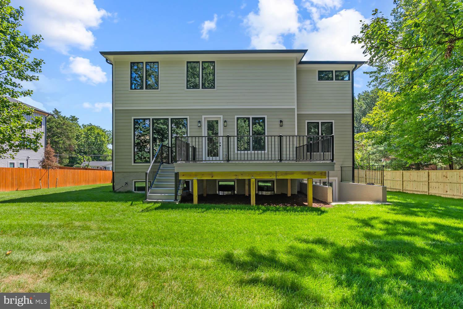 VIENNA WOODS - Residential