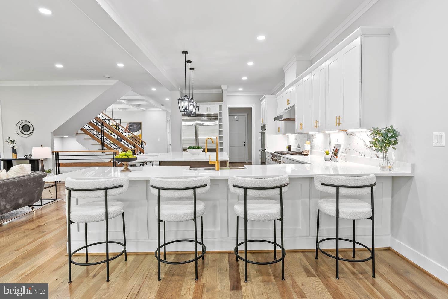 VIENNA WOODS - Residential