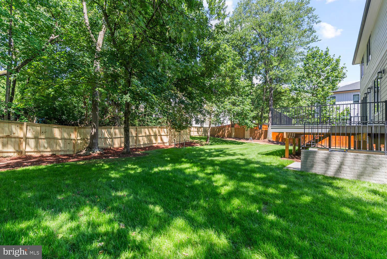 VIENNA WOODS - Residential