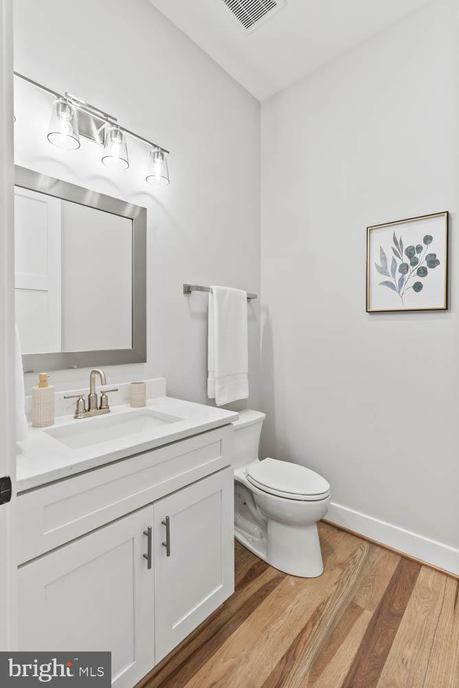 VIENNA WOODS - Residential