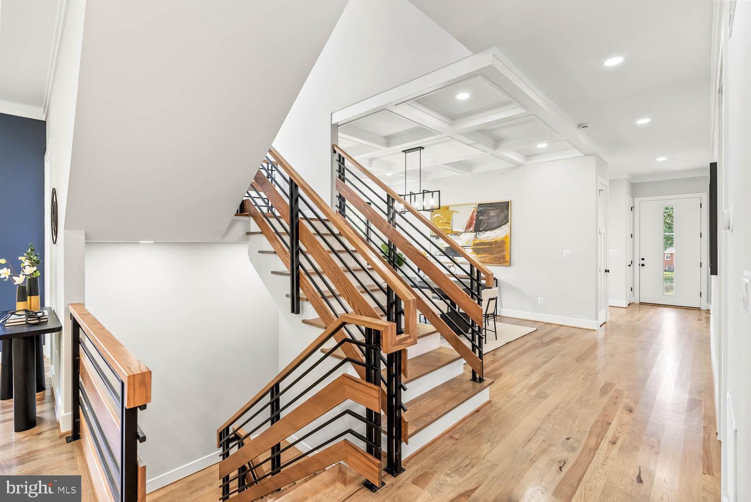 VIENNA WOODS - Residential