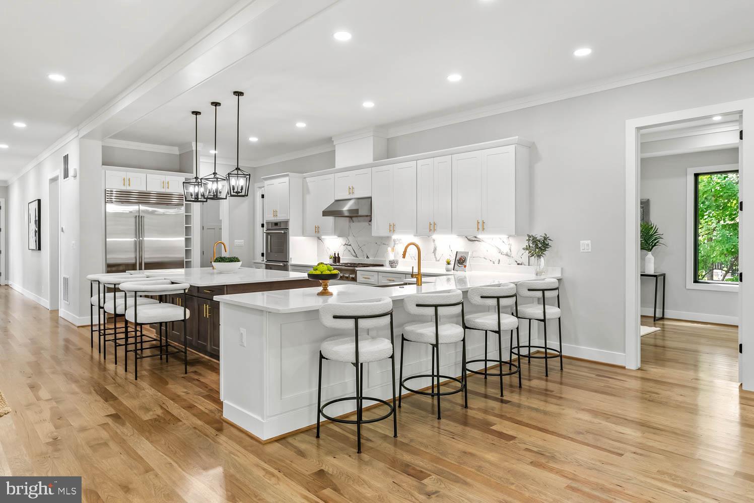 VIENNA WOODS - Residential