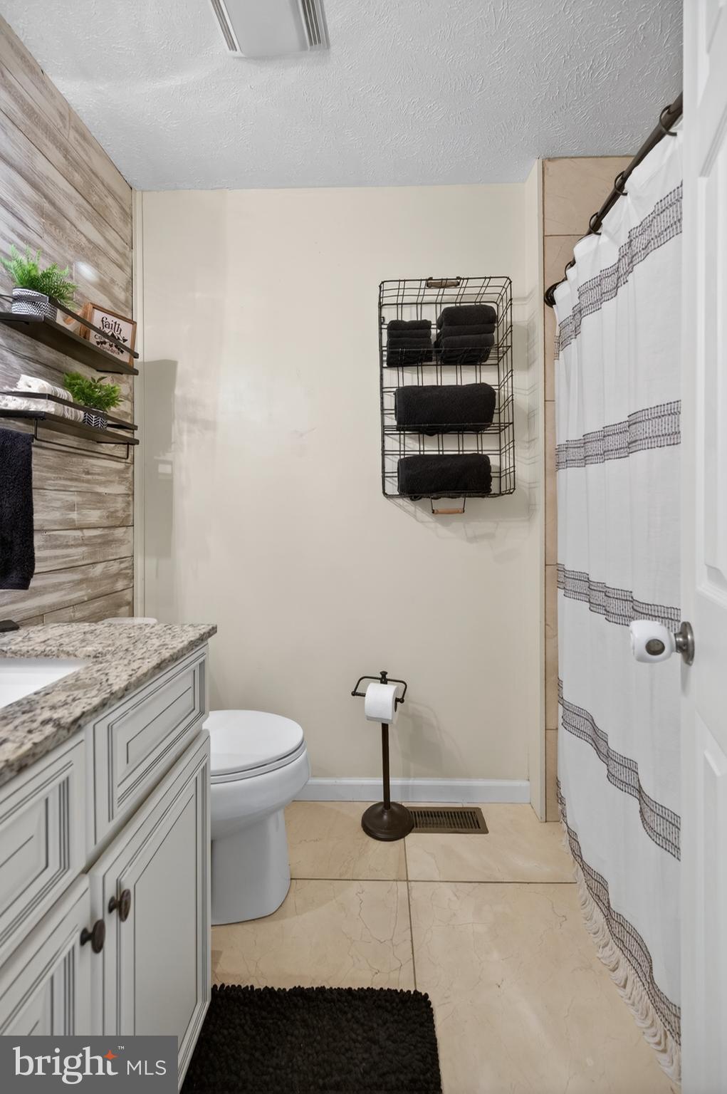 POINT O'WOODS - Residential