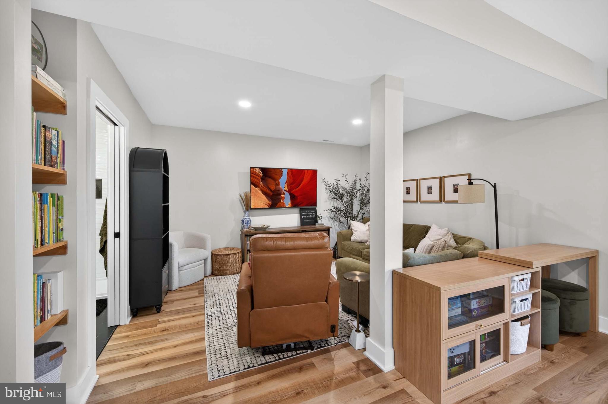 POINT O'WOODS - Residential