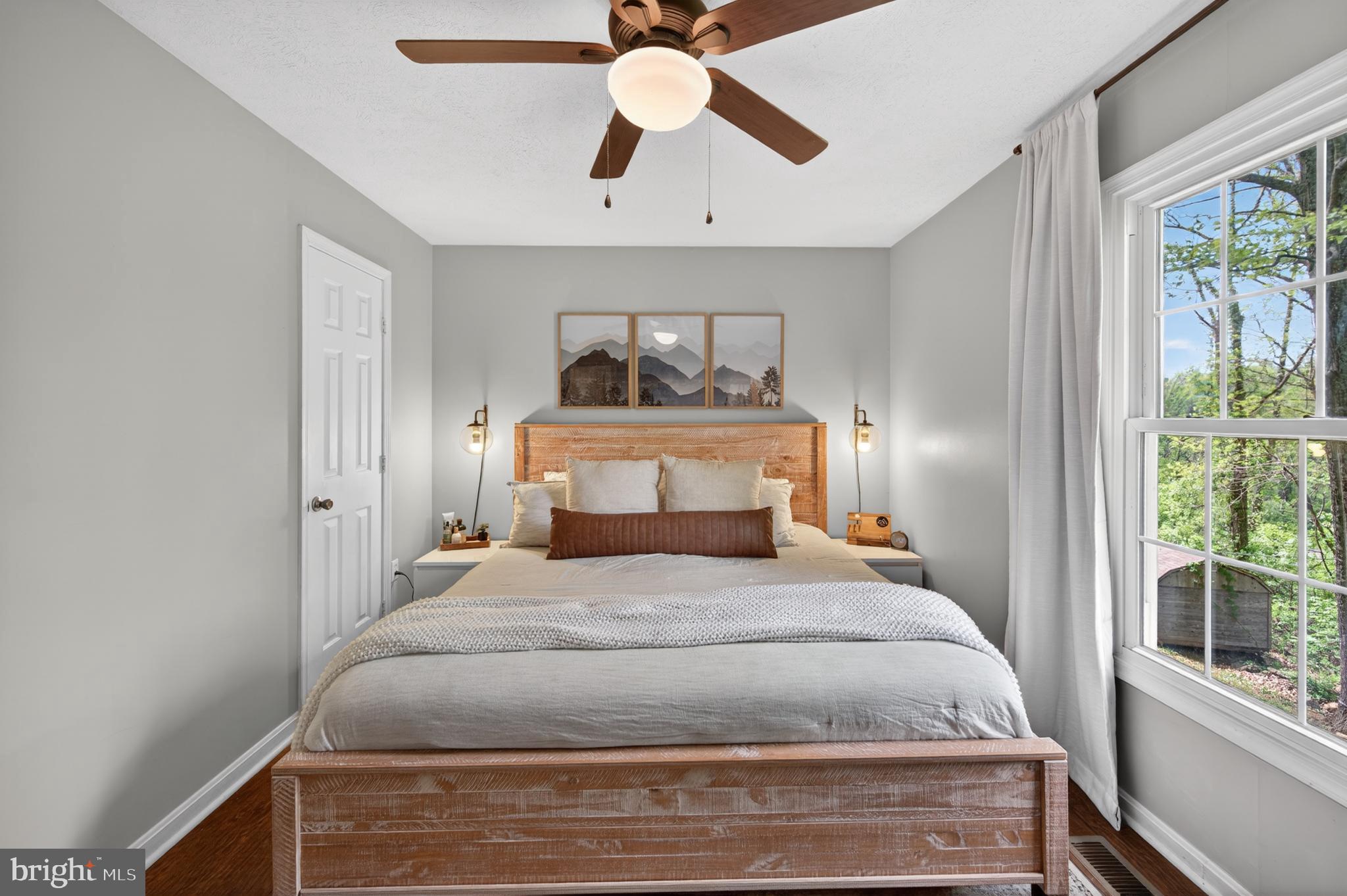 POINT O'WOODS - Residential