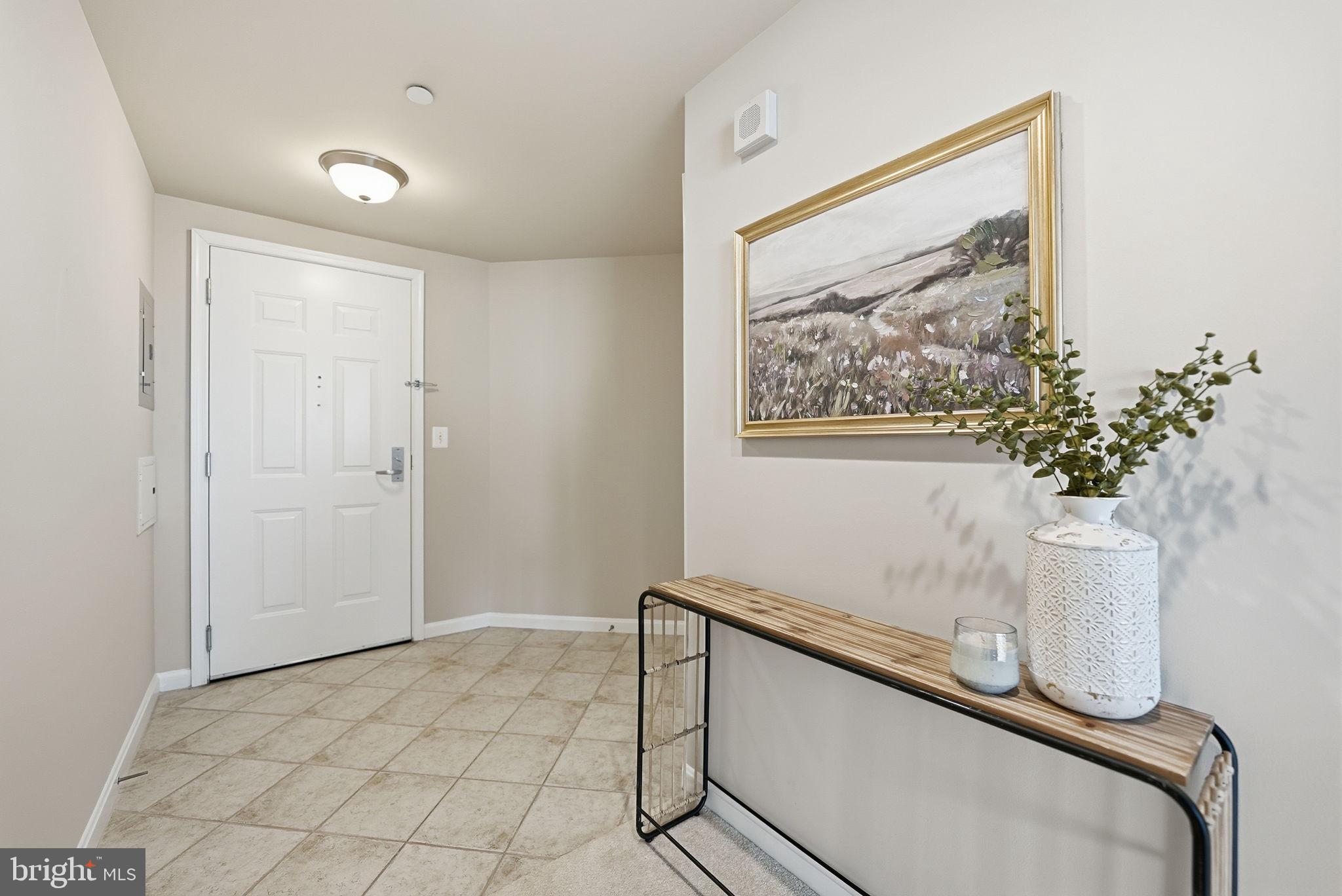 GALLERY AT WHITE FLINT - Residential