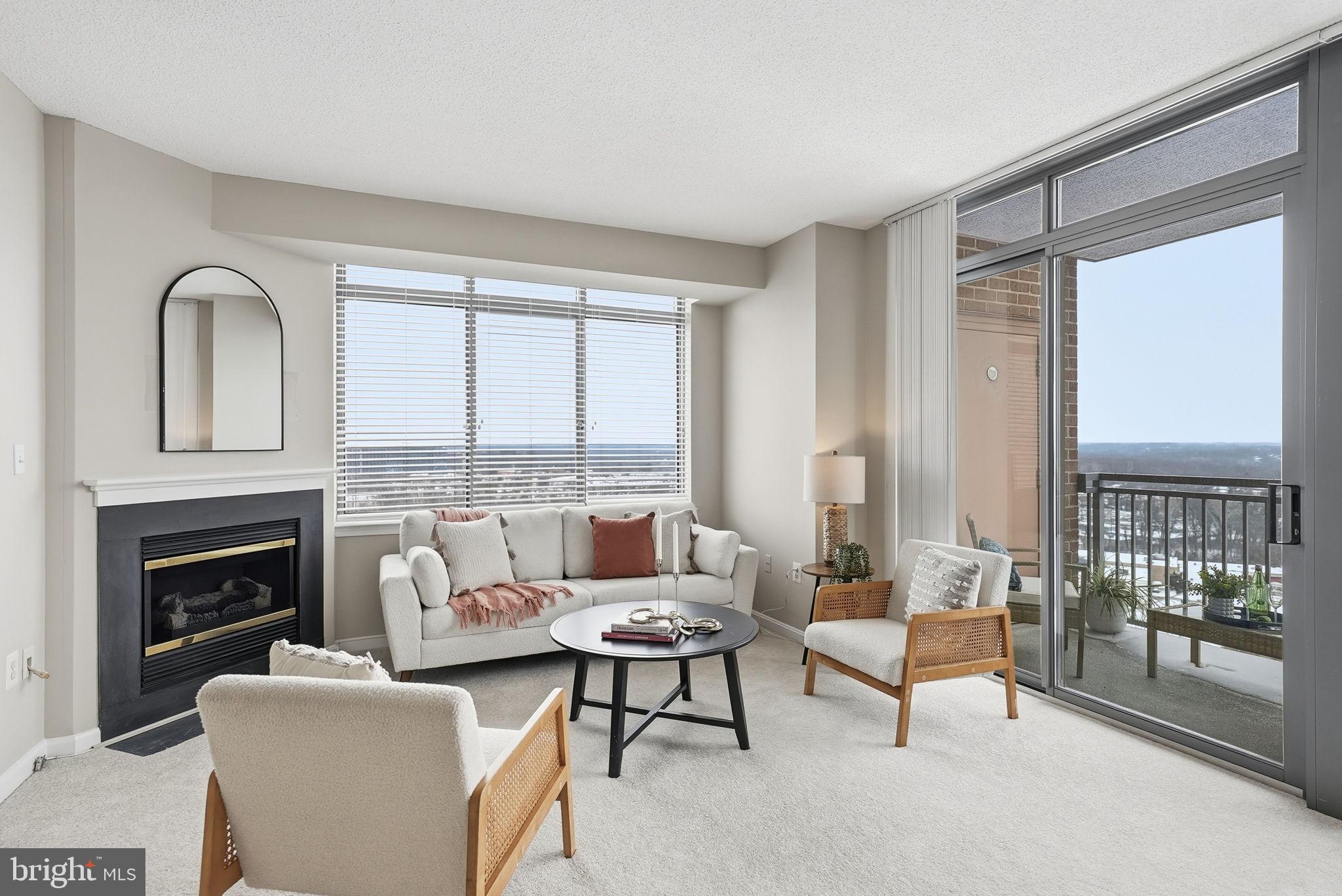 GALLERY AT WHITE FLINT - Residential