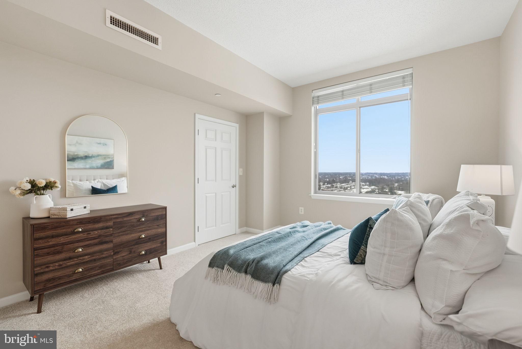 GALLERY AT WHITE FLINT - Residential