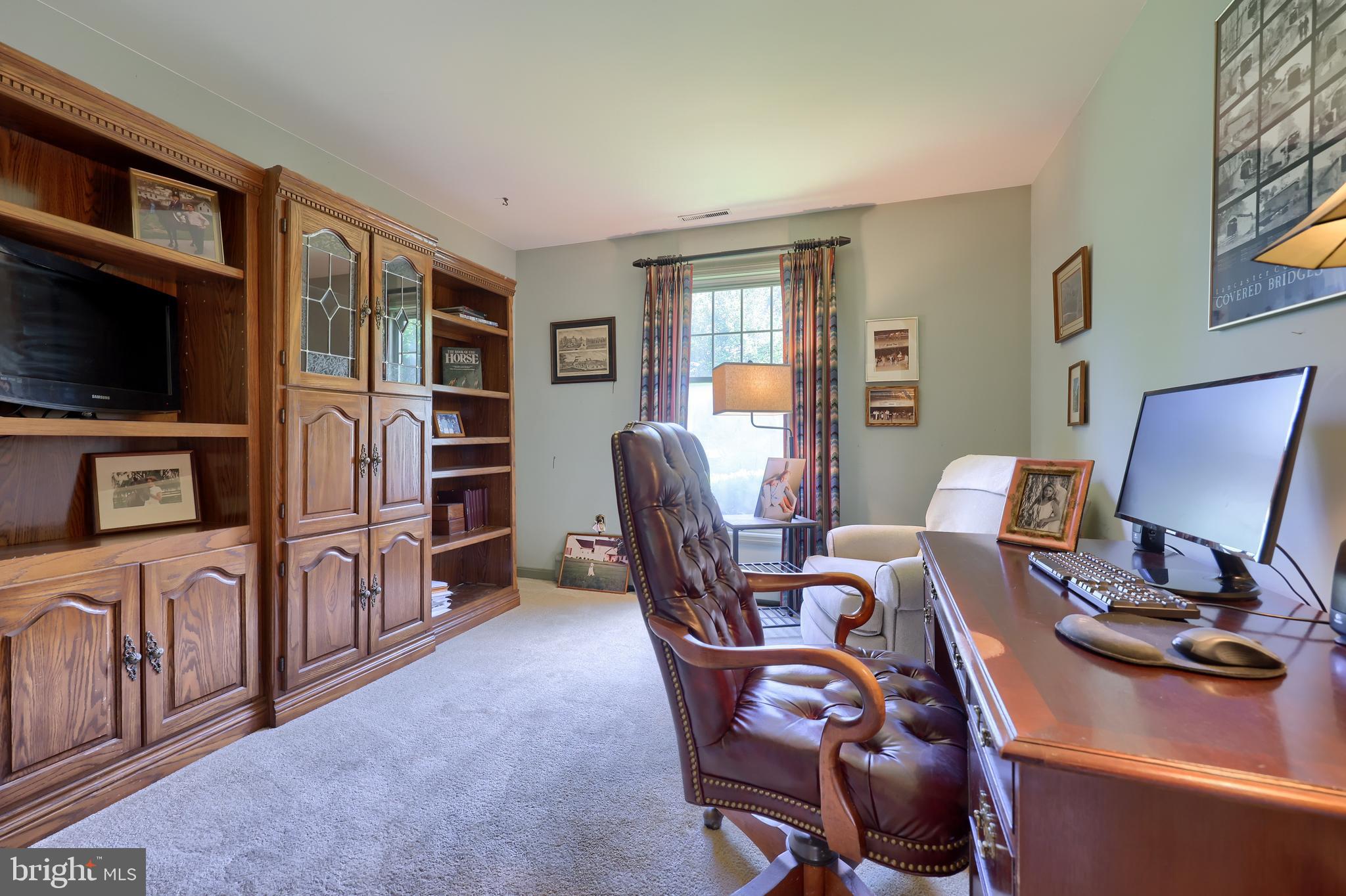 STONEHENGE - Residential