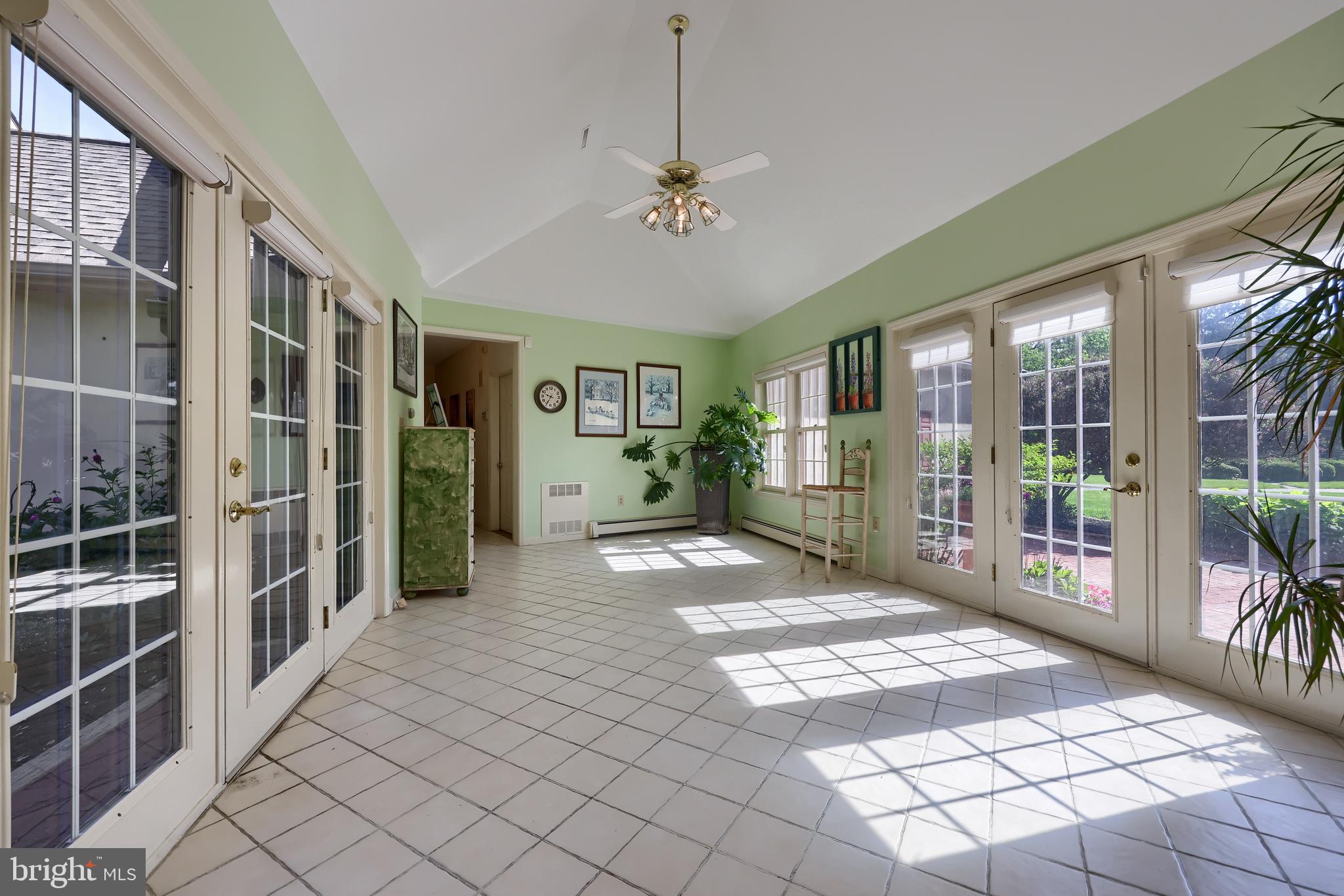 STONEHENGE - Residential