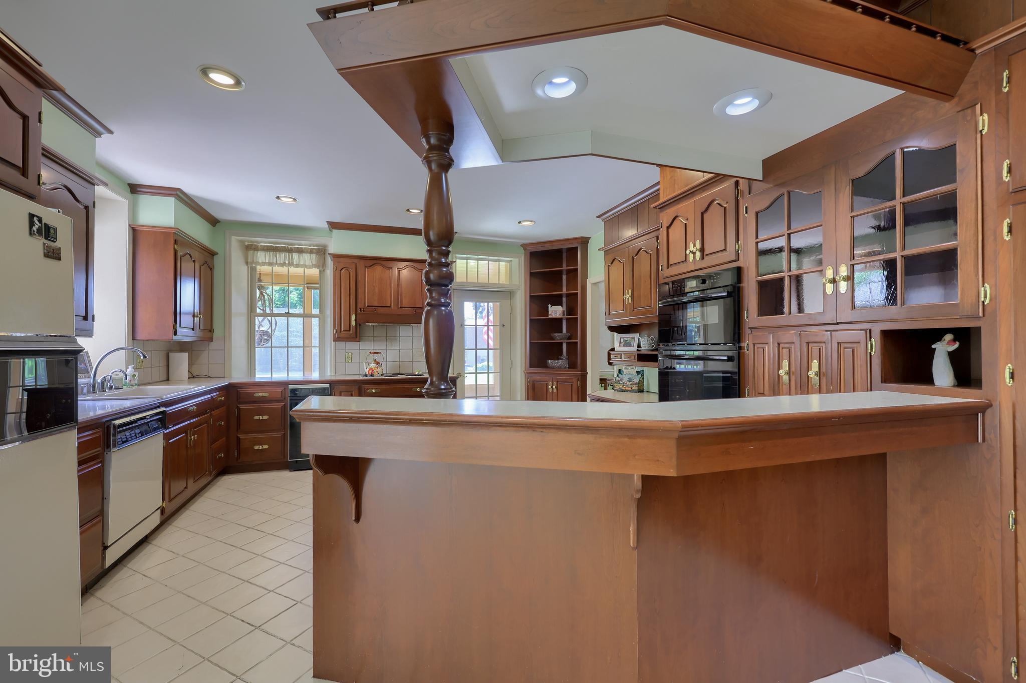 STONEHENGE - Residential