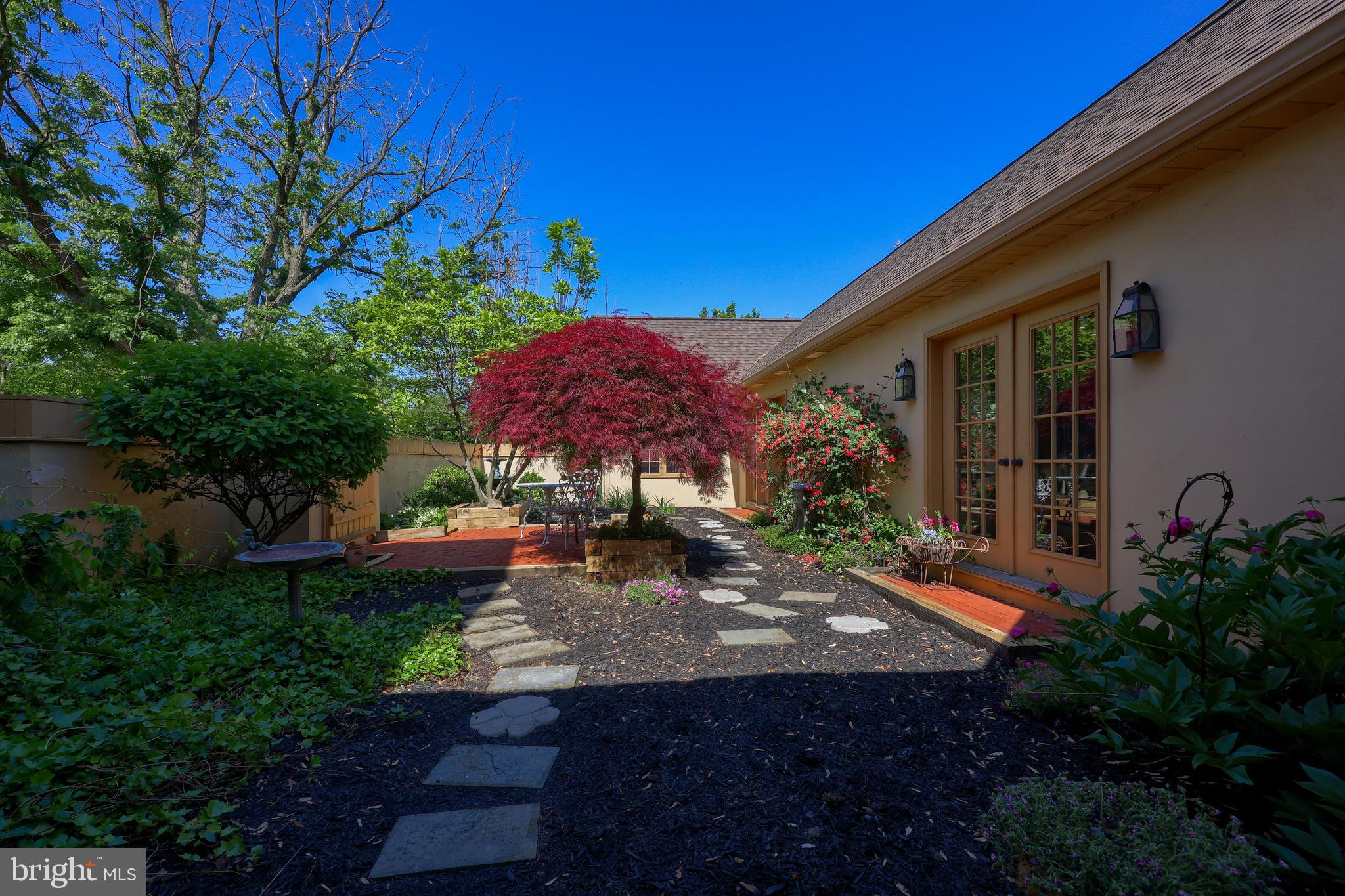 STONEHENGE - Residential