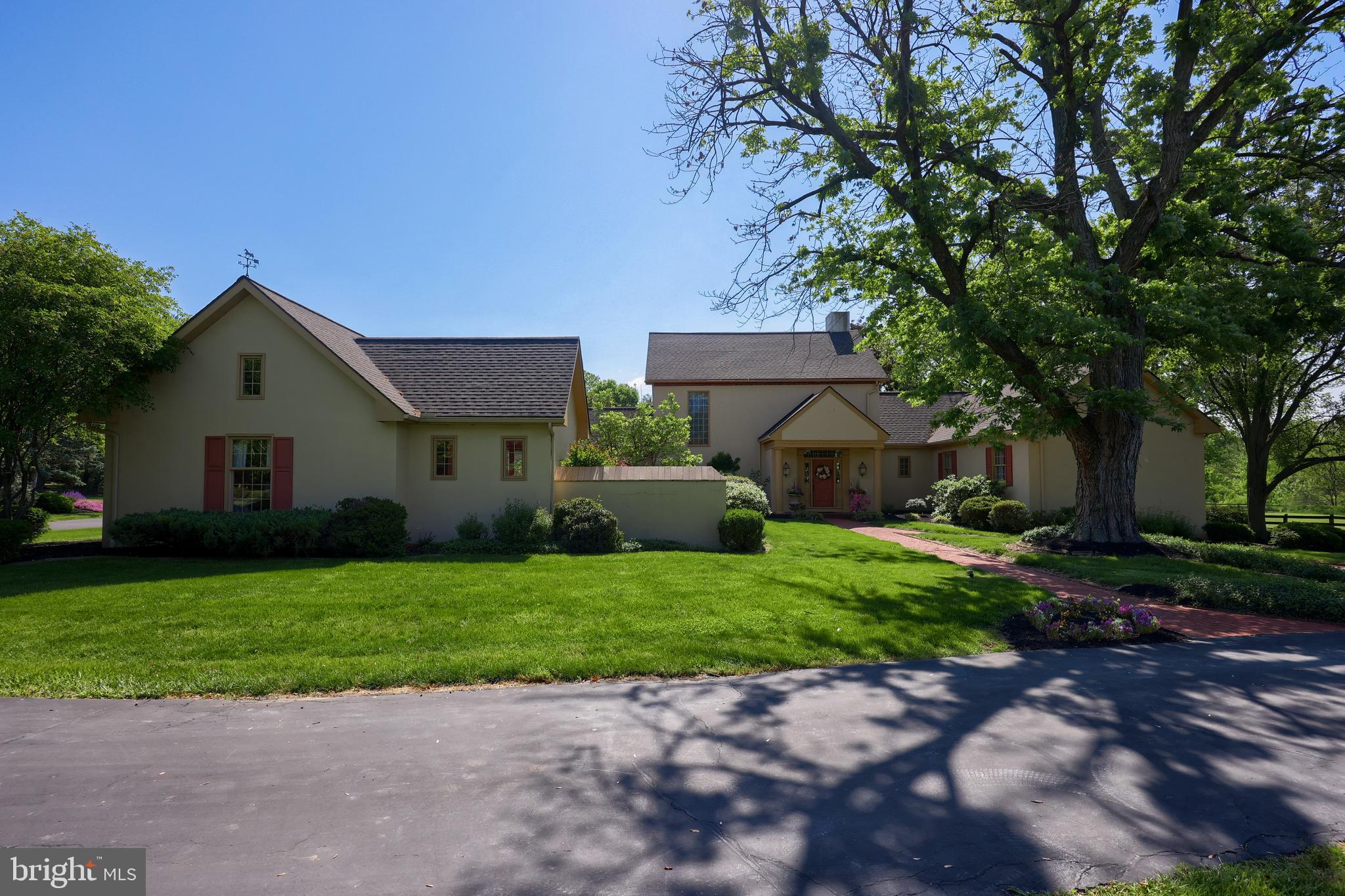STONEHENGE - Residential