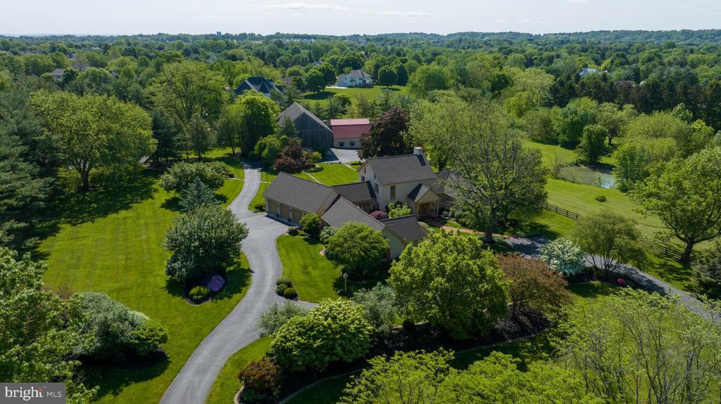 Photo of 550 &amp; 560 STONEHENGE DR, LITITZ, PA 17543 (MLS # PALA2035706)