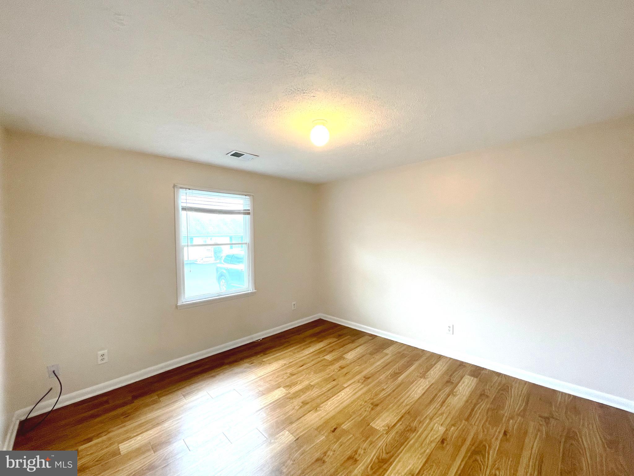 SERENITY FARM - Residential Lease