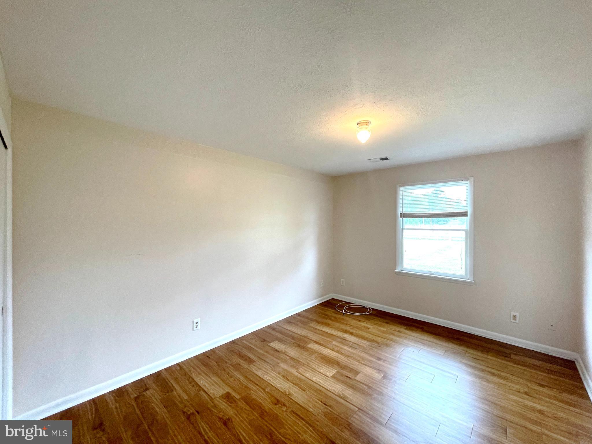 SERENITY FARM - Residential Lease