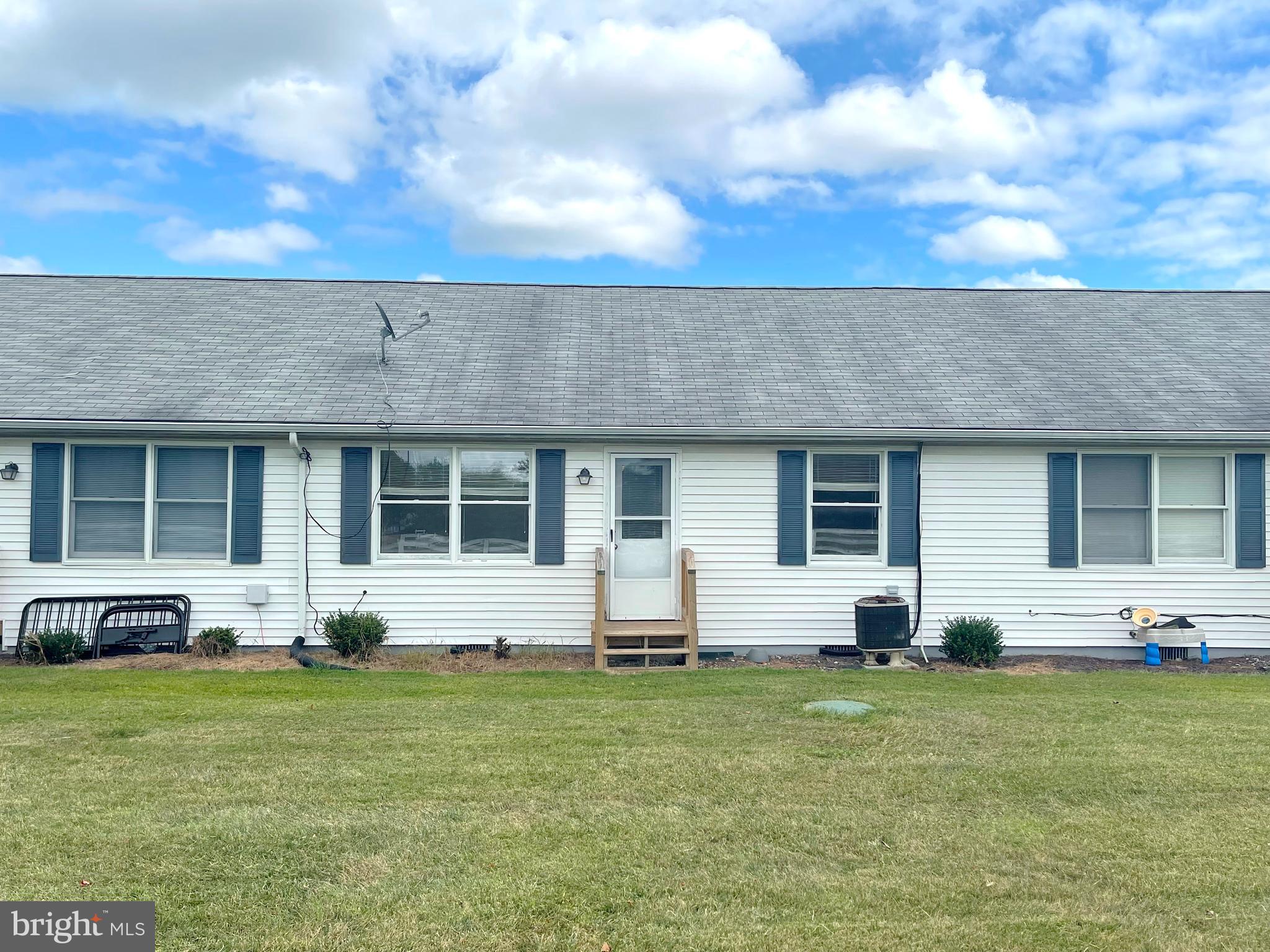 SERENITY FARM - Residential Lease