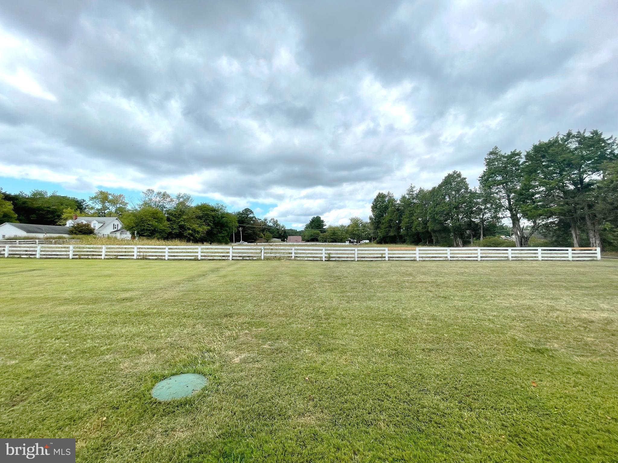 SERENITY FARM - Residential Lease