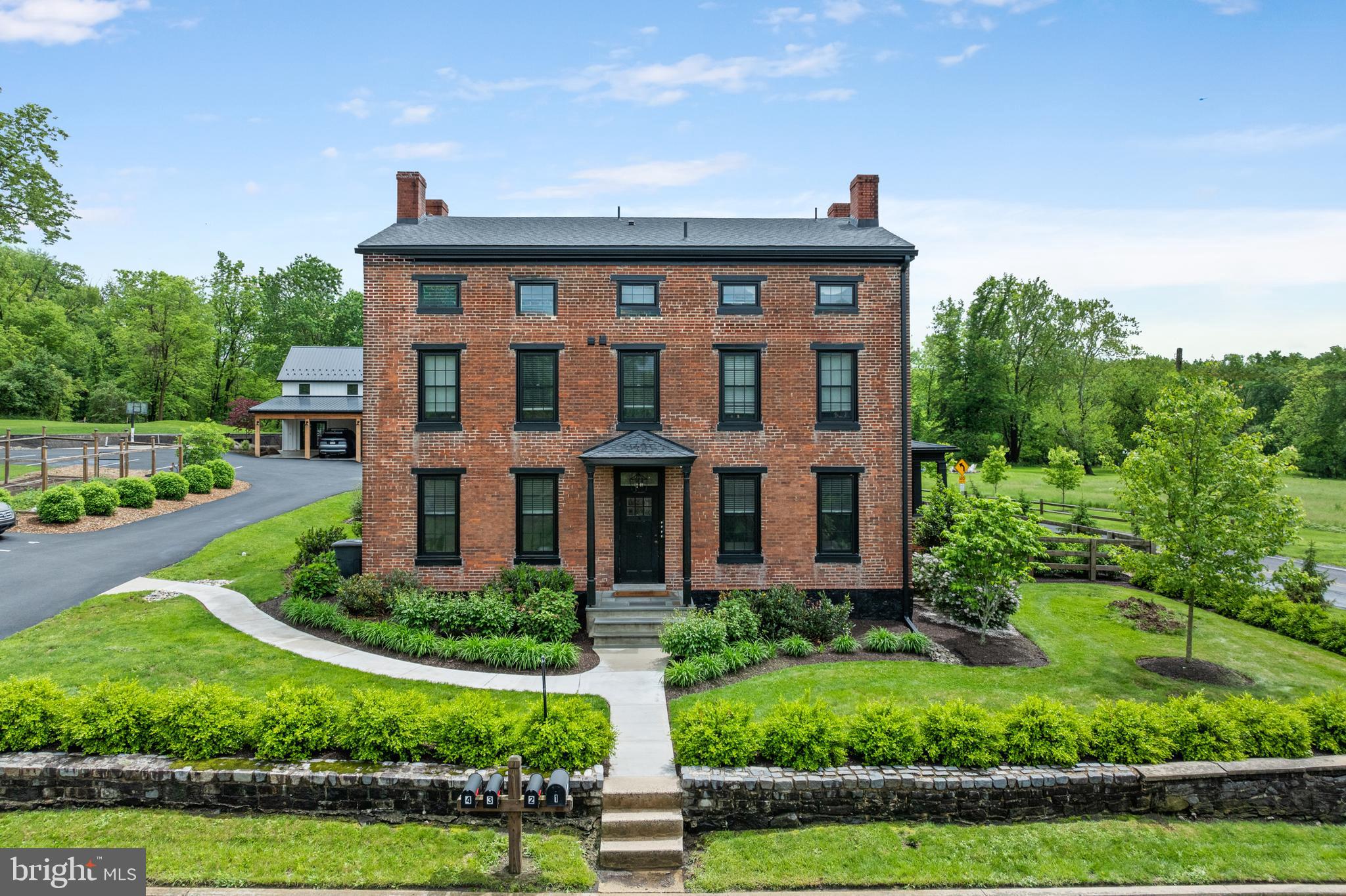 2406 UPPER RIDGE ROAD 1