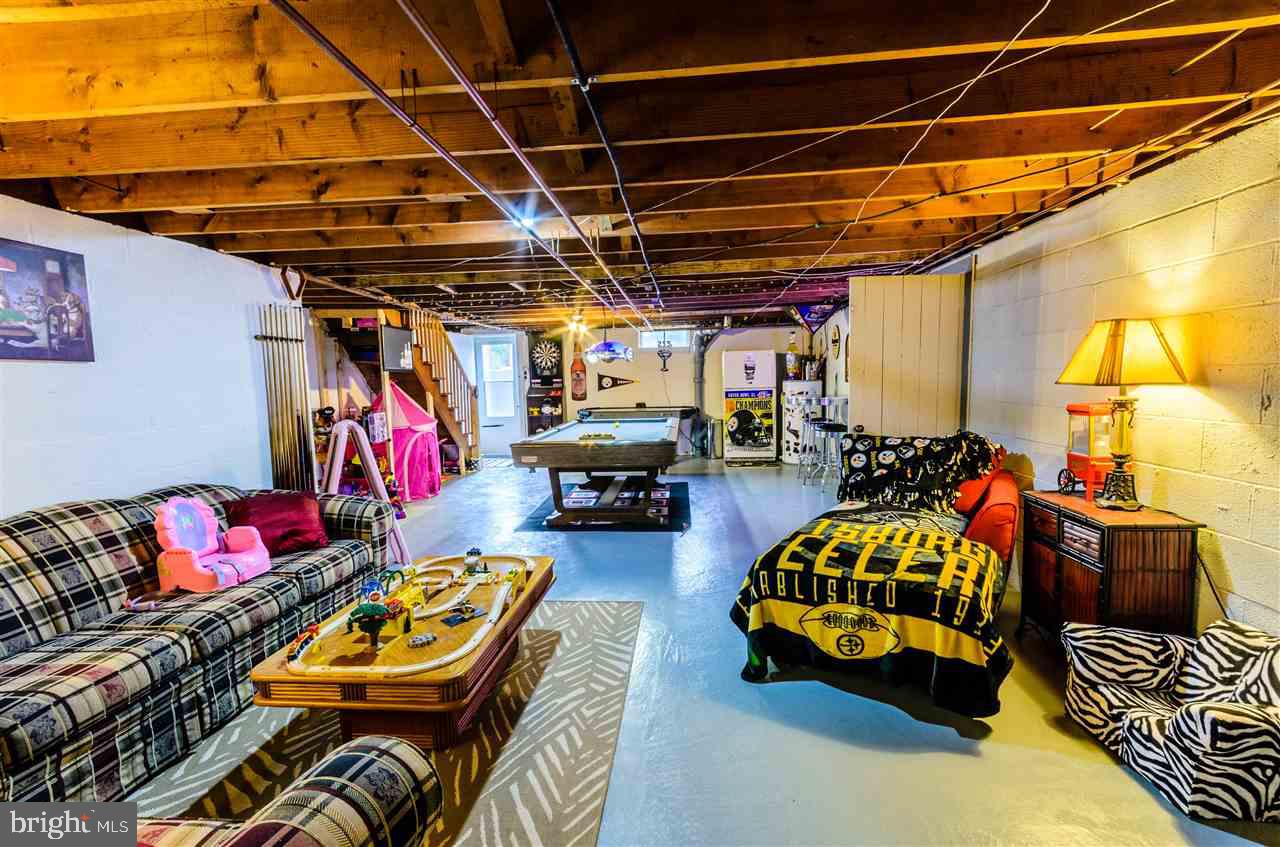 HIGHLAND AVENUE - Residential