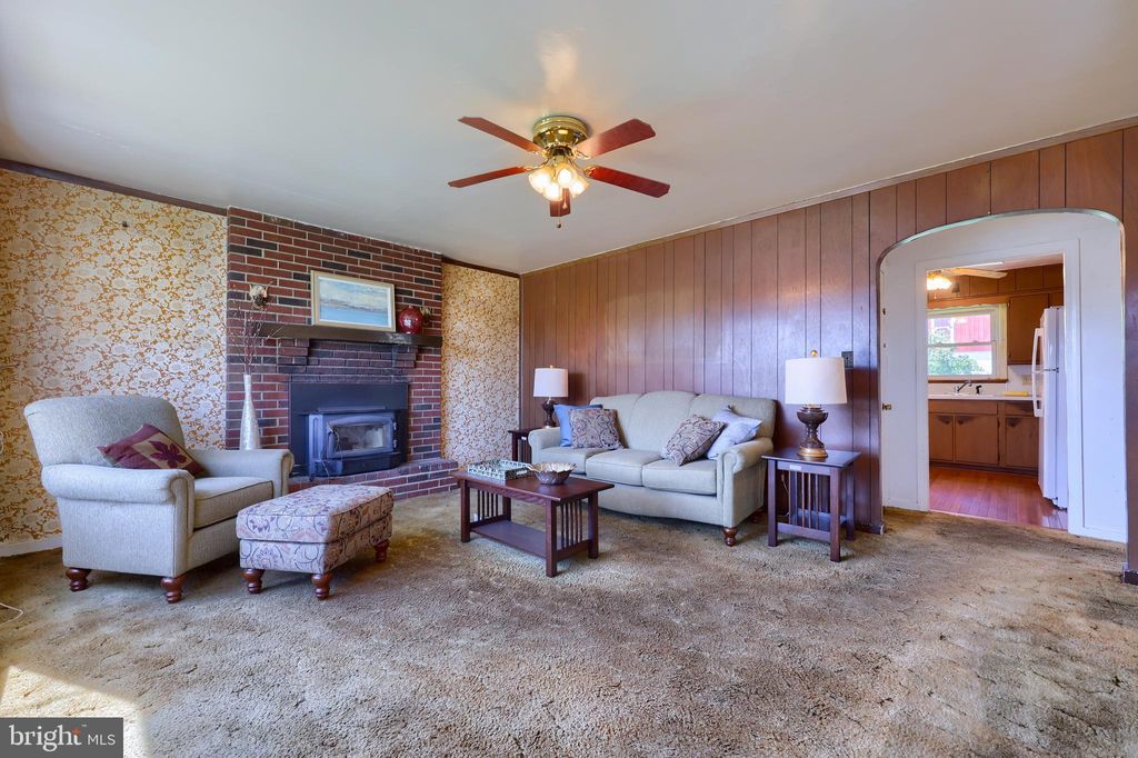 Photo of 213 WECAF RD, NEW HOLLAND, PA 17557 (MLS # PALA2040528)