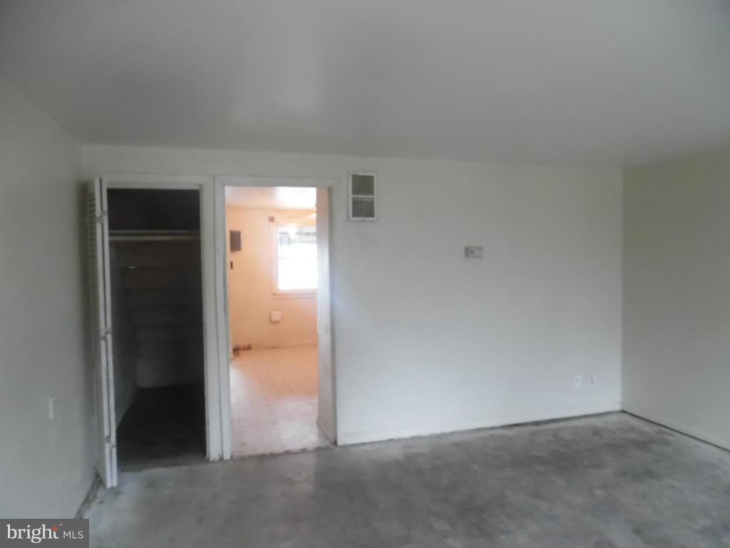 RIVERVIEW - Residential