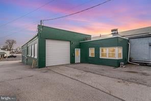 1880 W MARKET STREET