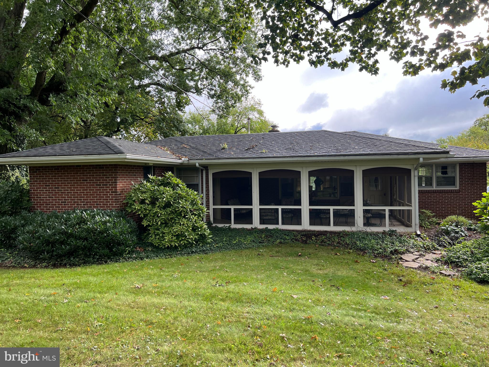 FOUNTAIN HEAD - Residential