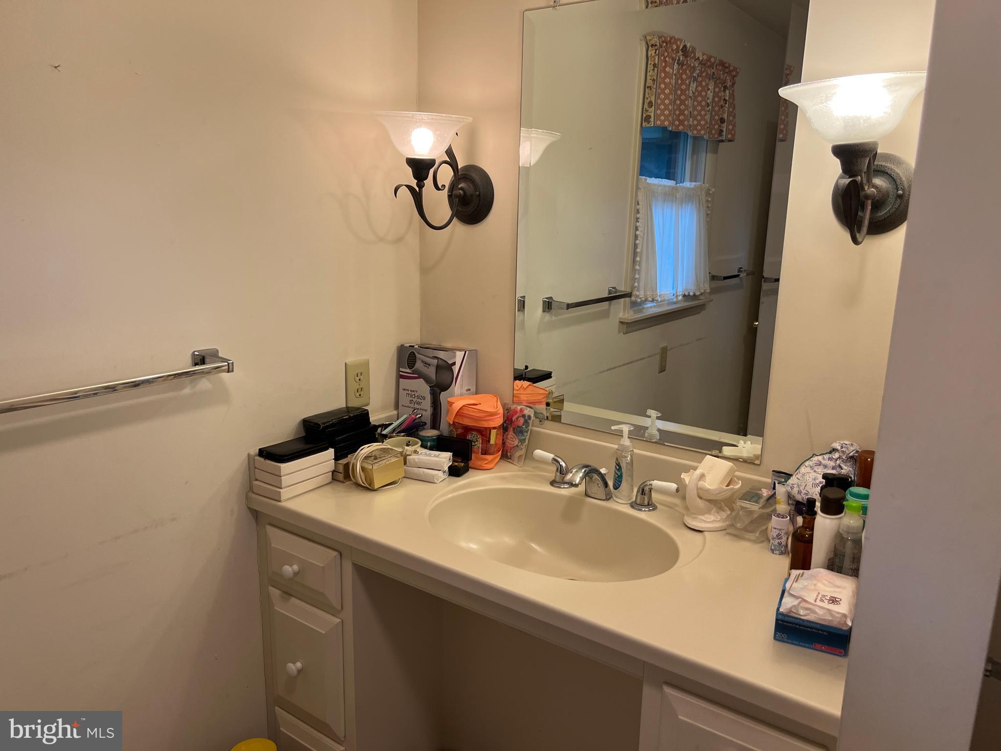 FOUNTAIN HEAD - Residential