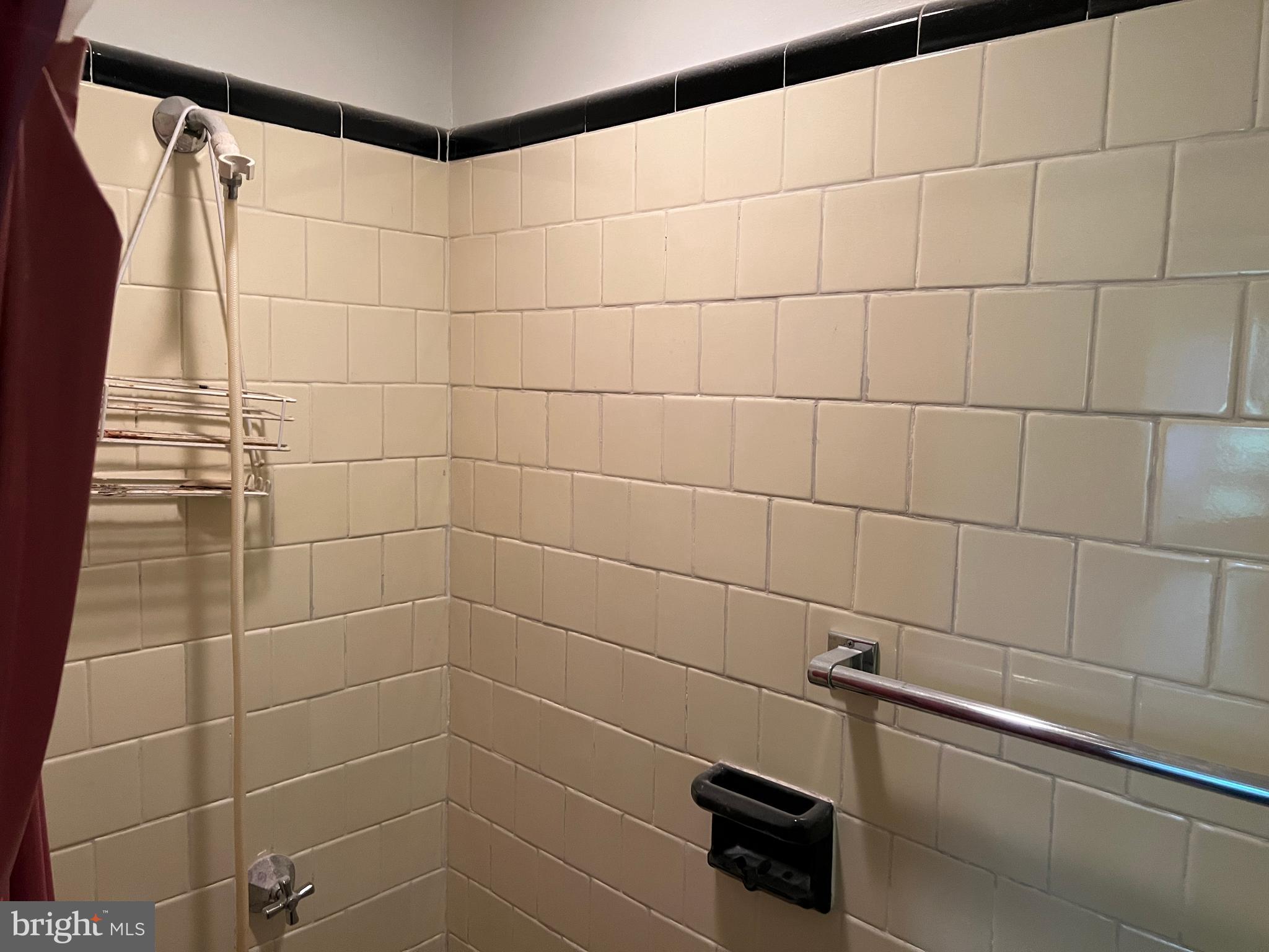 FOUNTAIN HEAD - Residential