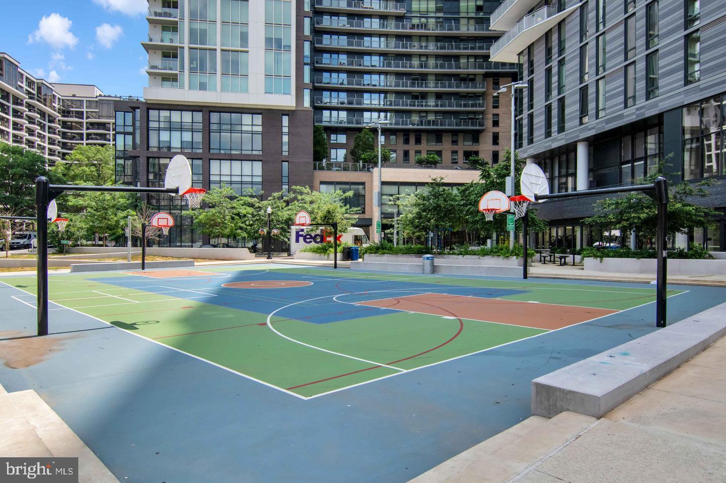 THE ATRIUM - Residential