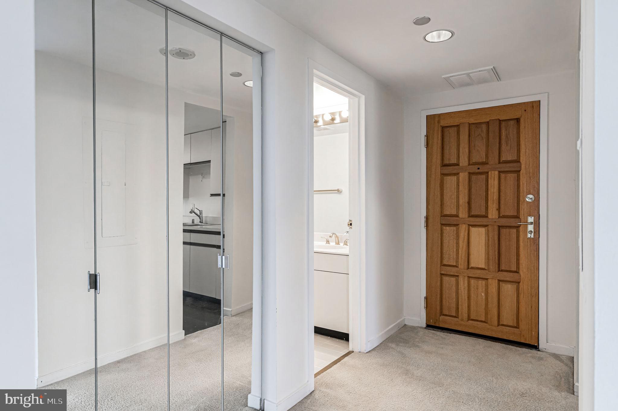 THE ATRIUM - Residential