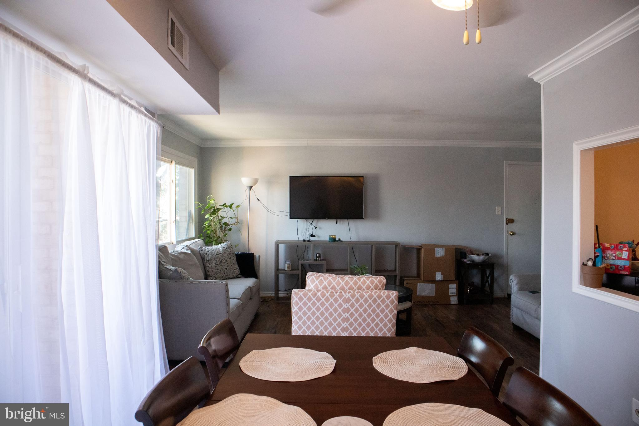 2900 KINGS CHAPEL ROAD 10