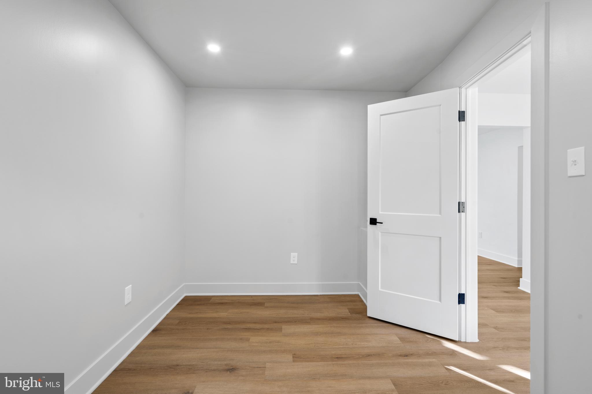 GLEN WOOD - Residential