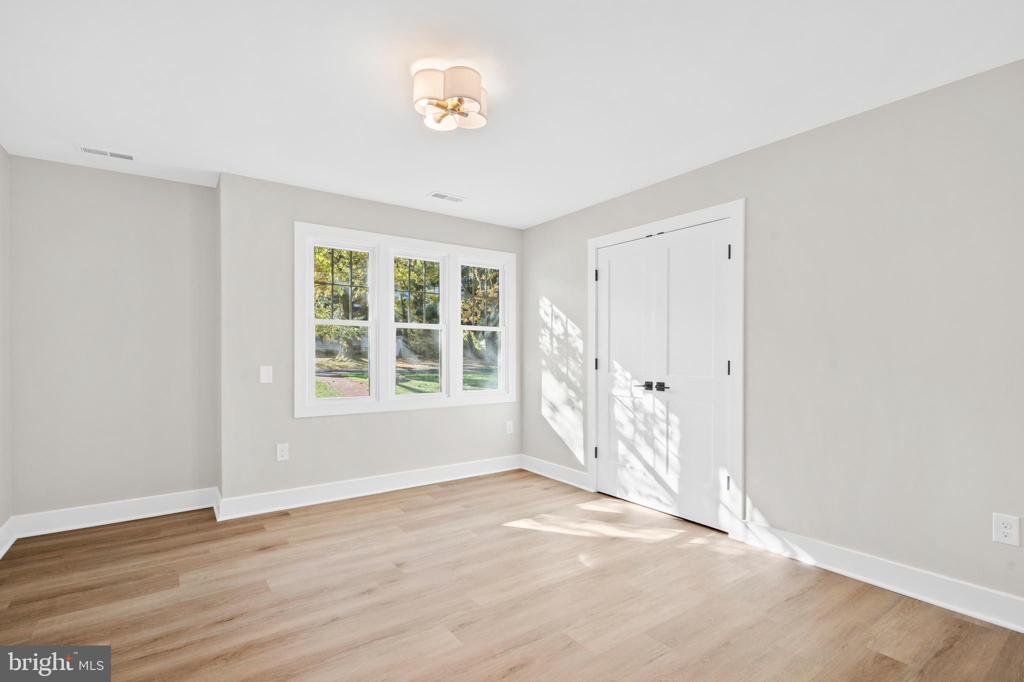 GLEN WOOD - Residential