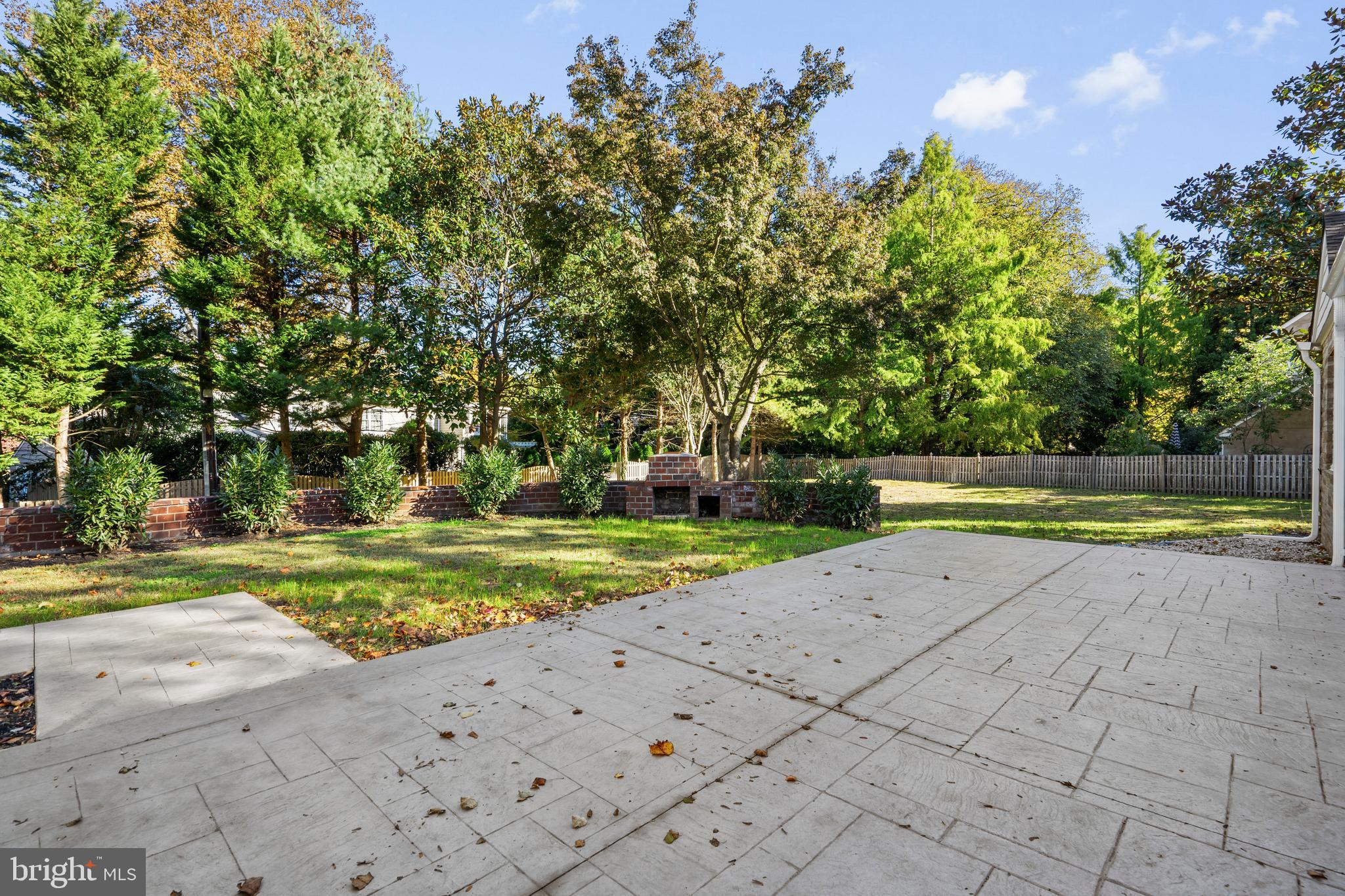 GLEN WOOD - Residential