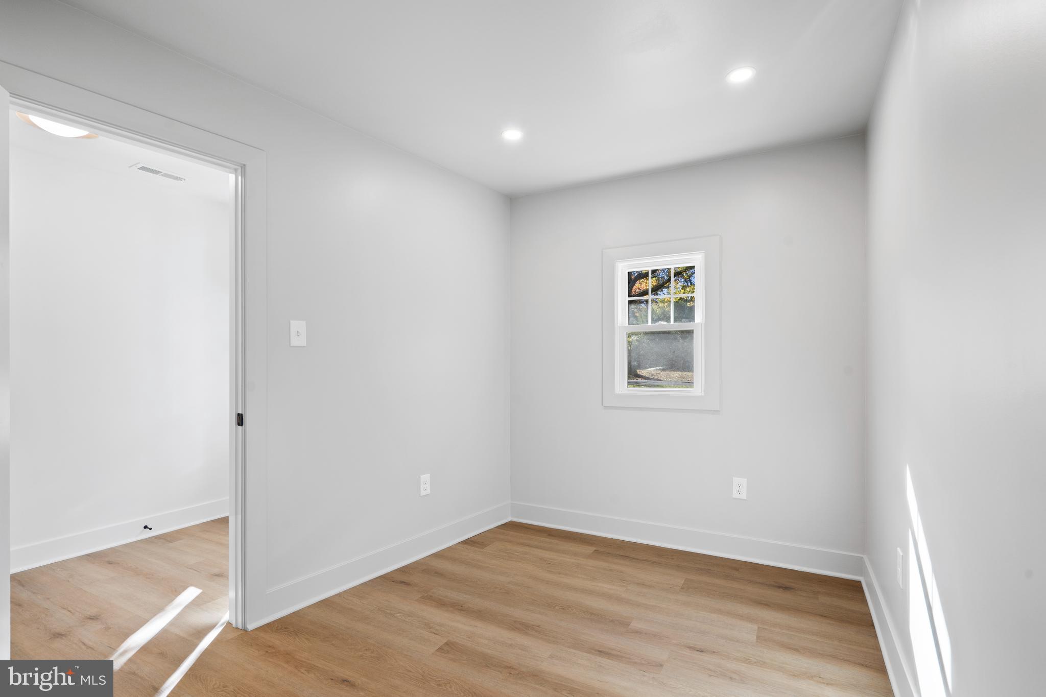 GLEN WOOD - Residential